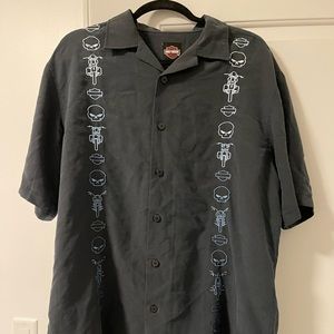 Harley Davidson black, embroidered button down. Like new condition!